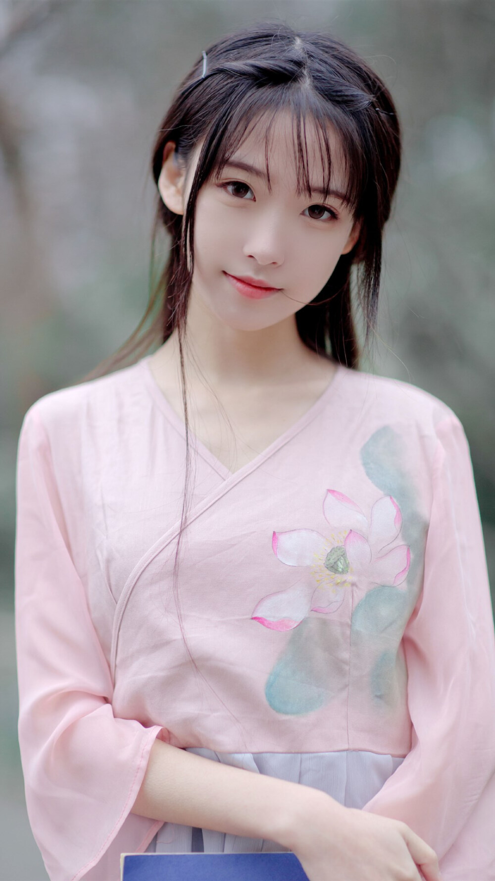 床上的唇语照片完整版